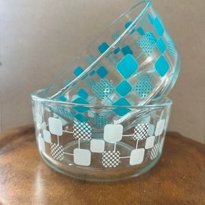 Vintage Pyrex 7201 & 7301 Geometric Glass Bowls